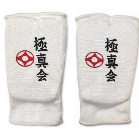 Ochraniacze karate KYOKUSHIN na dłonie napięstniki rękawiczki elastyczne Bushi